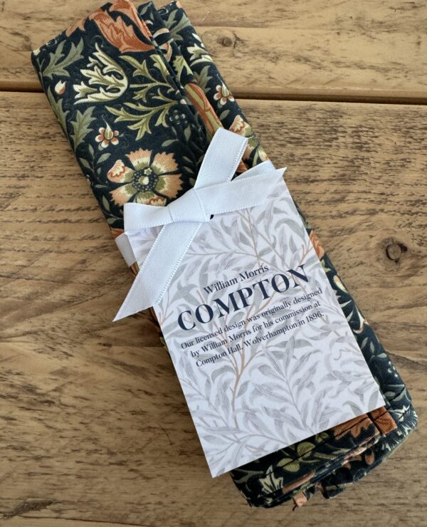 William Morris Compton Two Napkin Pack