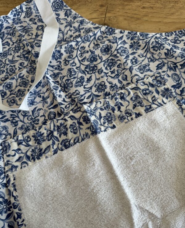 William Morris Merton Blue Apron with Removable Towelling