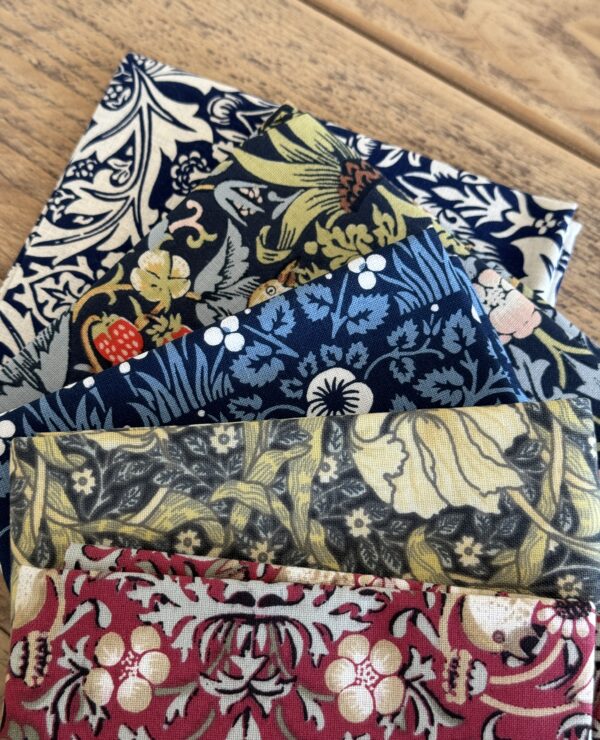 William Morris Fat Quarter Bundle Five