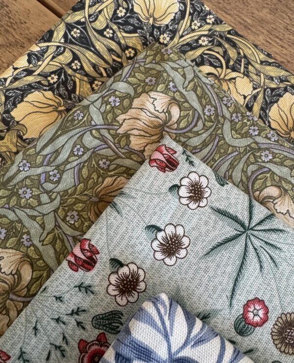 William Morris fabric bundle- heavyweight fabric, perfect for fat quarters and crafts bundle CF3