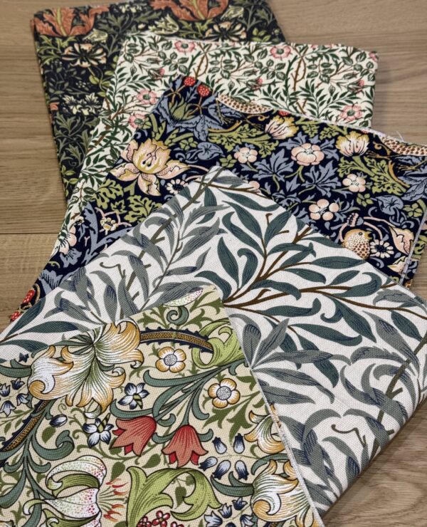 William Morris fabric bundle- heavyweight fabric, perfect for fat quarters and crafts bundle CF1Y