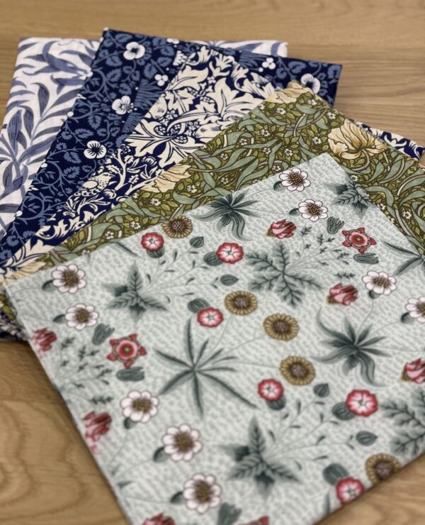 William Morris Cotton Fabric Bundle; perfect for quilting fat quarters and crafts! CFZ3